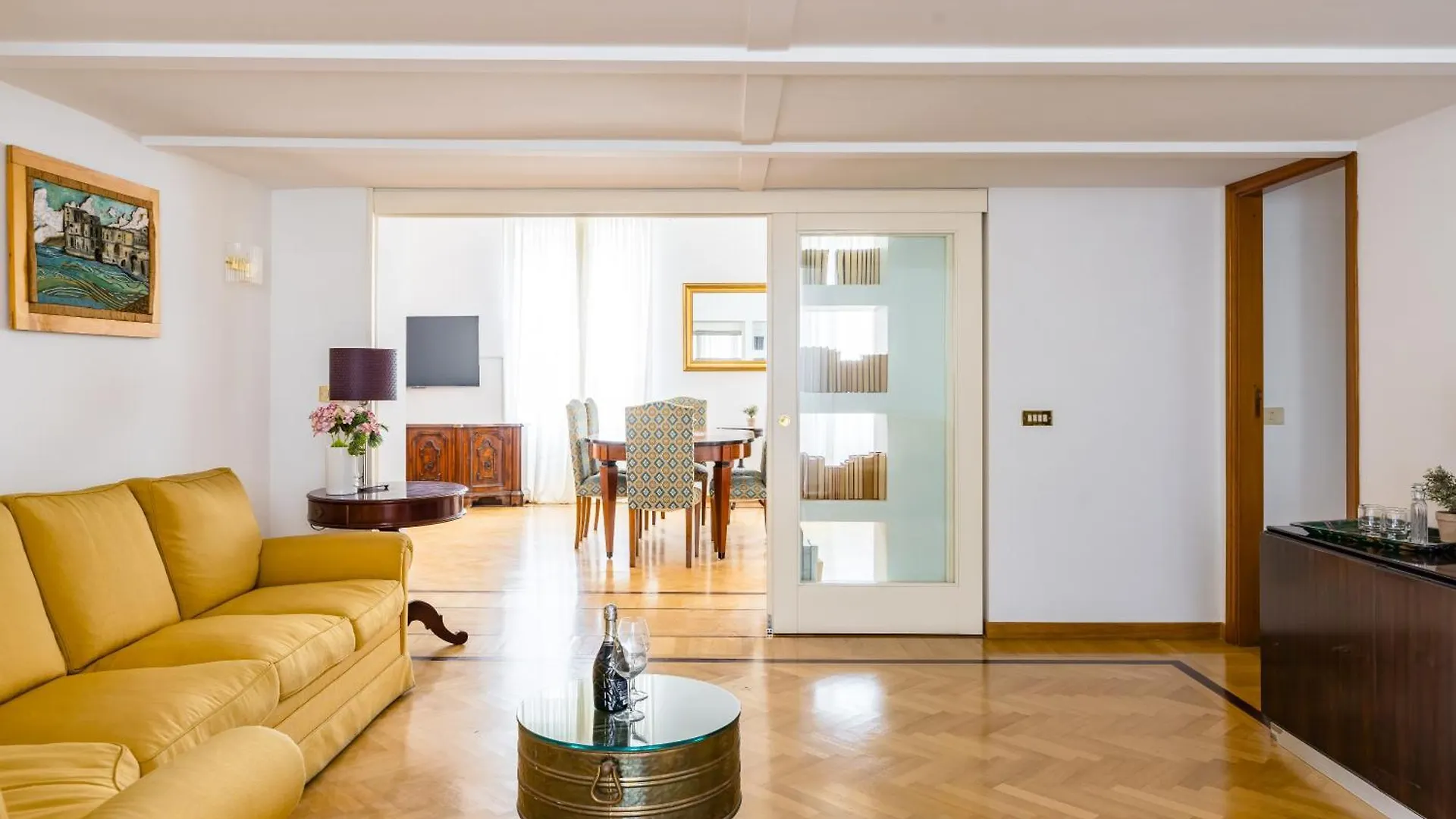 Centrally Located By The Sea Prestigious Naples Apartment
