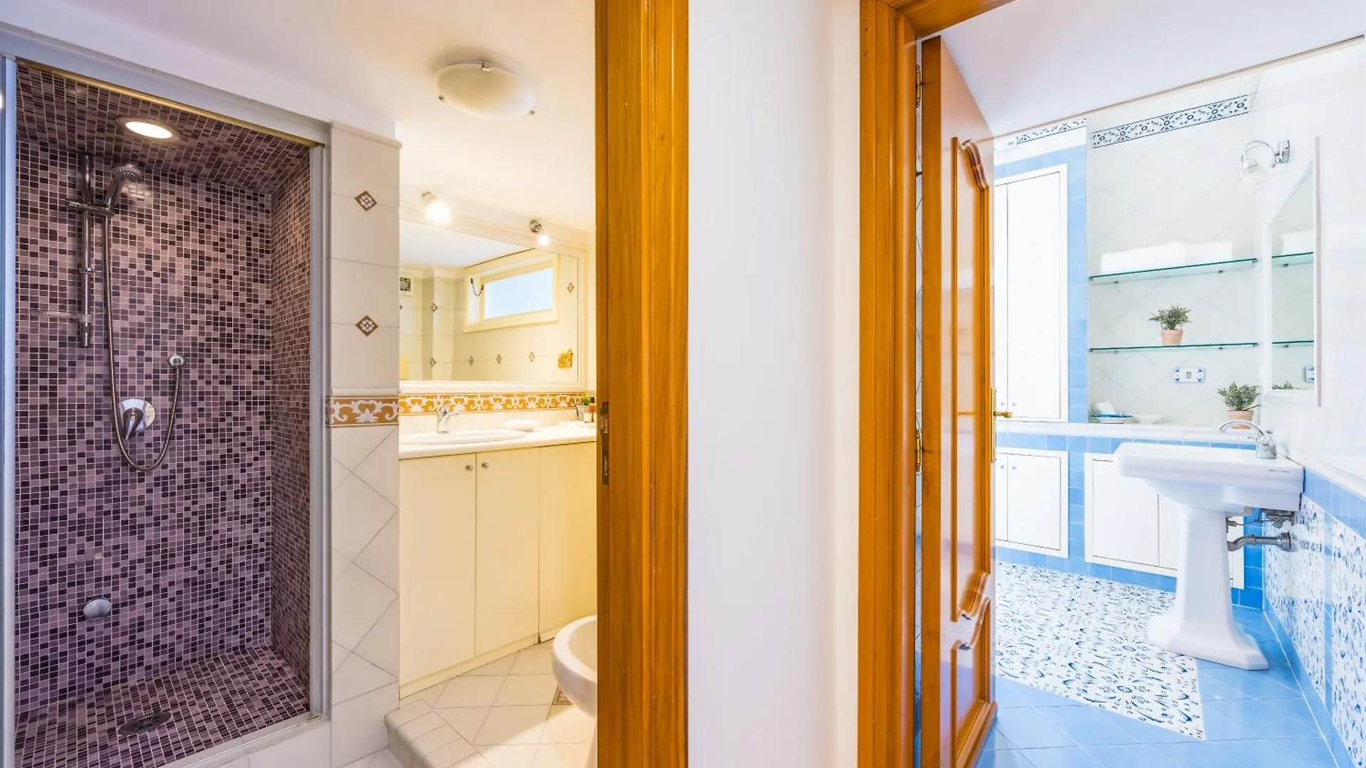Centrally Located By The Sea Prestigious Naples 0*,  Italy